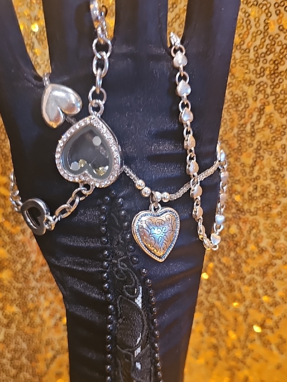Hearts Silver And White Jewelry Set - Picture 3 of 5